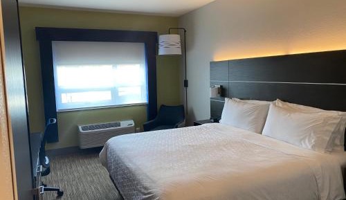 Standard King Room
