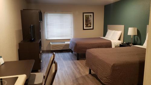 Double Room with Two Double Beds - Accessible/Non-Smoking