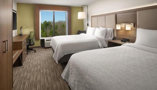 Standard Queen Room with Two Queen Beds