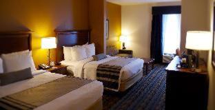 Queen Suite with Sofa Bed - Communication Assistance