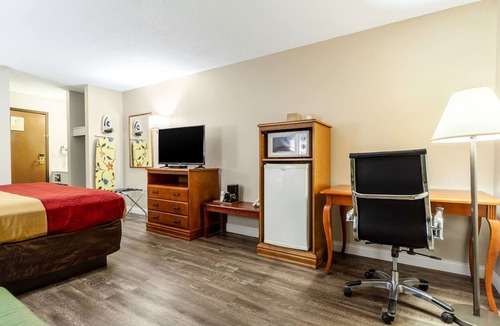 West Lincoln Hotel | Econo Lodge Lincoln