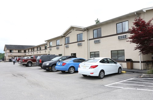 Bonnyman Hotel | American Elite Inn