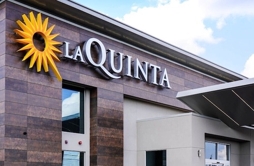 Branson Theater District Hotel | La Quinta by Wyndham Branson