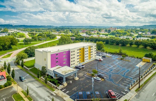 Downtown Chattanooga Hotel | District 3 Hotel, Ascend Hotel Collection