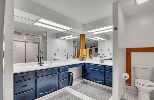 Blue Eye House | Enjoy the best escape for your 30 day min stay!