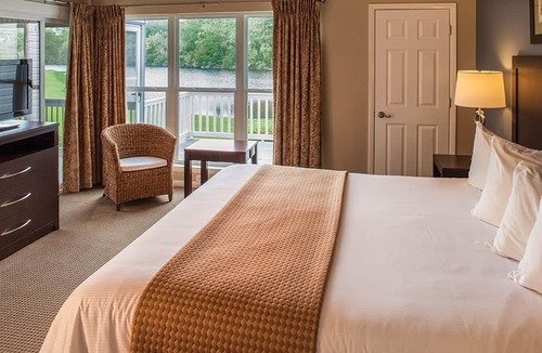 Fairfield Harbour Apartment | 2br Deluxe Fairfield Harbour Family Getaway SU