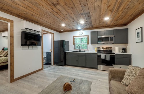 Cabot House | Pet-Friendly Cabot Escape in Arkansas Countryside!