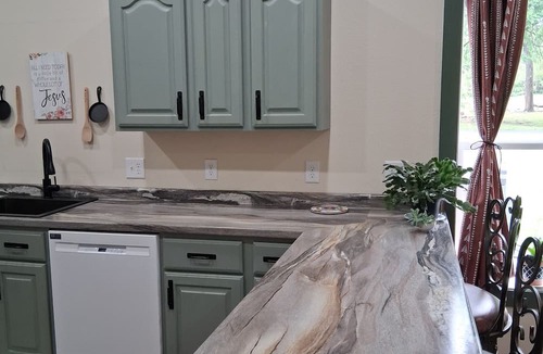 Farmington House | Tranquil 2-bedroom house with AC in beautiful Farmington
