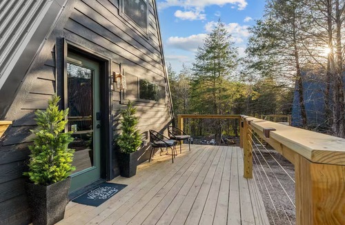 Omaha Cabin | Modern Creekside A-Frame w/Hot Tub & Forest Views