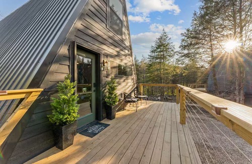 Omaha Cabin | Modern Creekside A-Frame w/Hot Tub & Forest Views