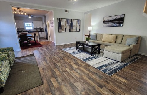 Olive Branch House | Family-Friendly 4BR Home in Olive Branch-POOL, Playground & near Stateline.