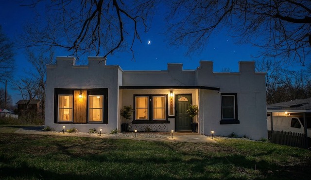 Kansas Escape – Minutes from World Cup Stadium