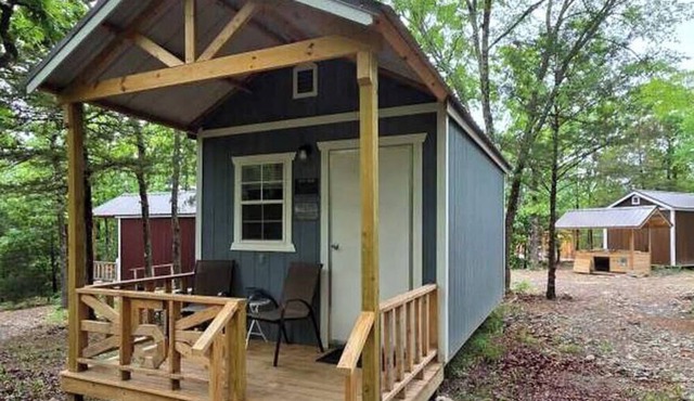 Rustic Nature Cabin with Relaxing Accessible Stay in Mena, Arkansas