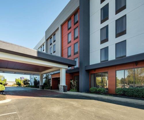 Hampton Inn Louisville Northeast 